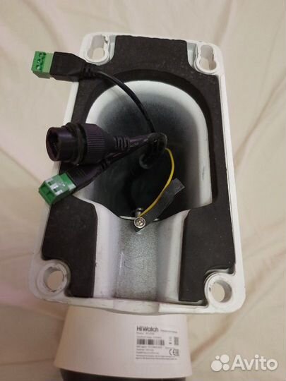 Видеокамера HiWatch DS-I225 (B)