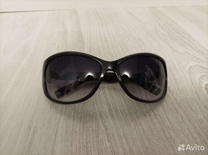 Солнечные очки женские
