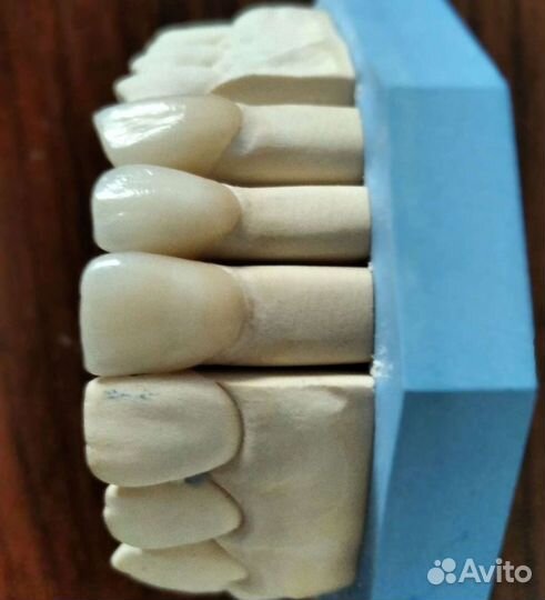 Зубной техник