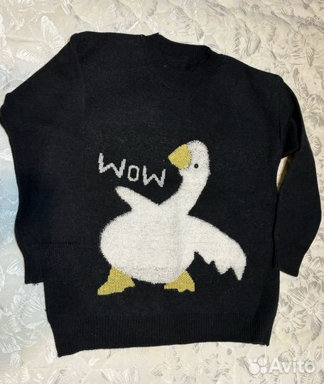 Свитер женский