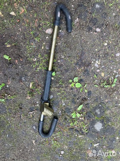 Противоугонный замок на руль