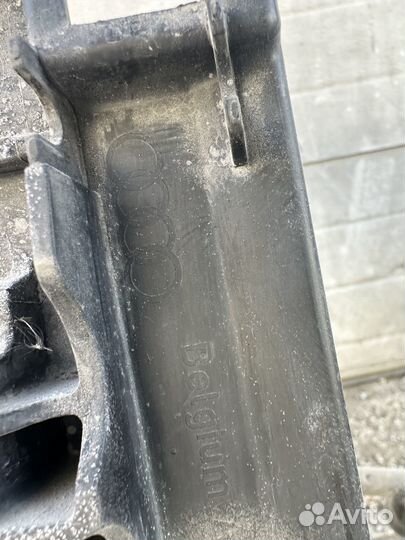 Передняя панель, Телевизор Audi A1 8X 2010 - 2012