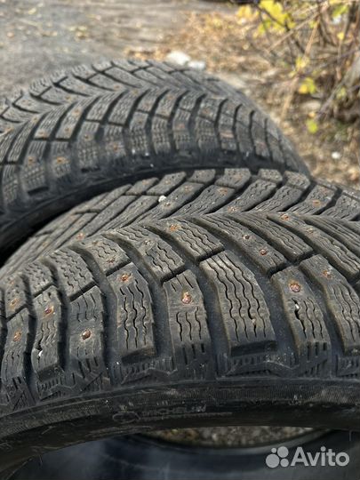 Michelin X-Ice North 4 235/45 R19