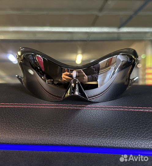 Солнцезащитные очки Balenciaga зеркальные