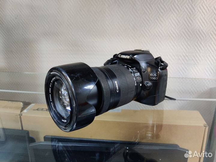 Фотоаппарат Canon EOS 550D