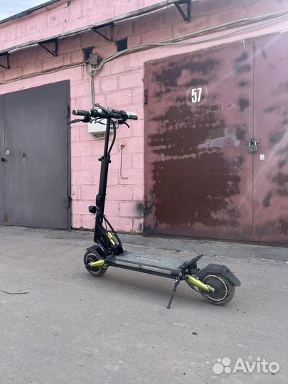 Электросамокат White Siberia Sputnik