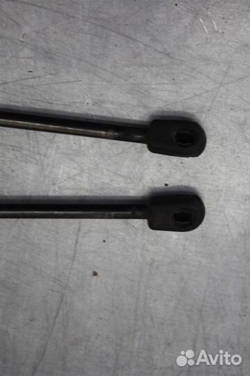 Амортизатор крышки багажника комплект Opel Astra H