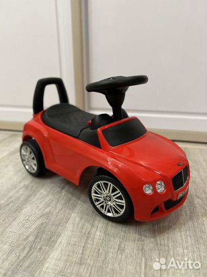 Машинка-каталка bentley
