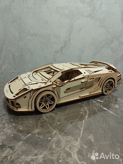 Модель автомобиля