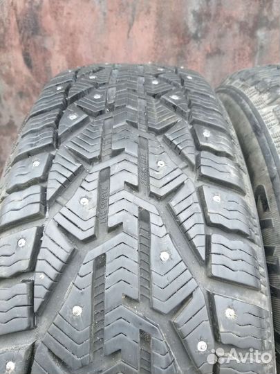 Tigar SUV Ice 215/65 R17 103T