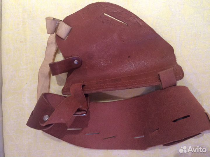 Кожаная кобура для пистолета