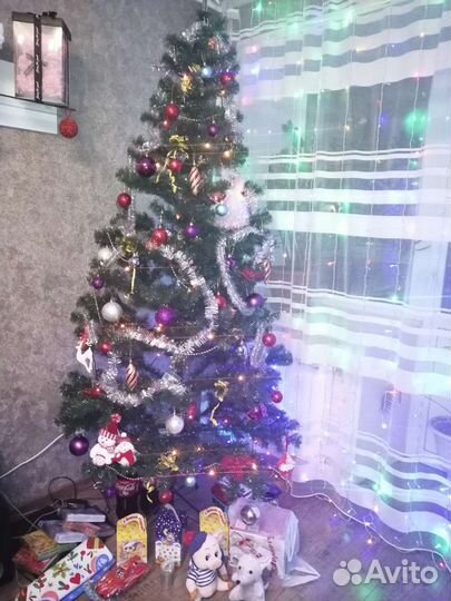 Елка искусственная 210