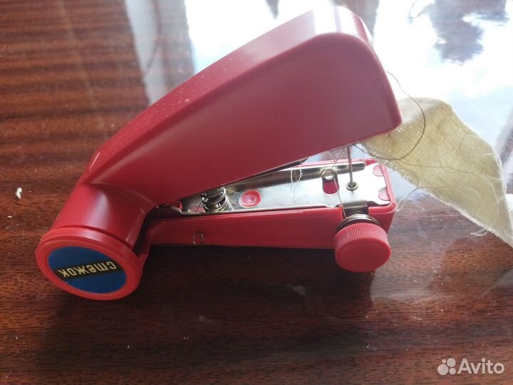 Швейная машинка ручная 