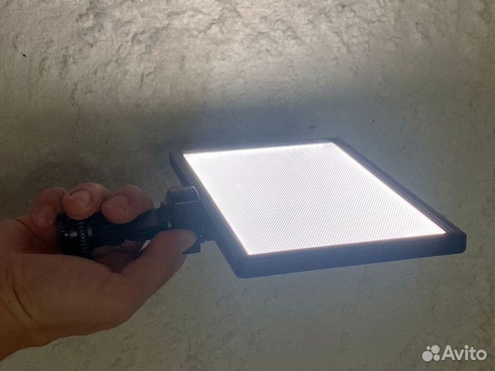 Накамерный свет Viltrox L116T