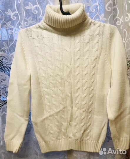 Джемпер детский на 140 белый