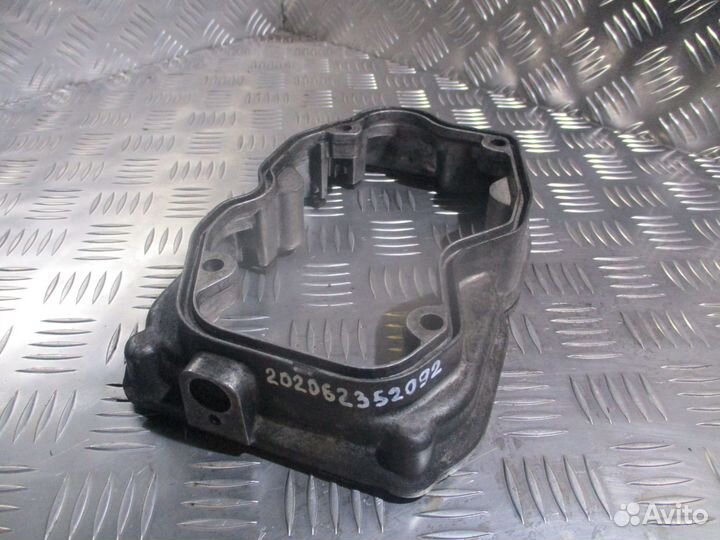 Проставка клапанной крышки Scania 1398886