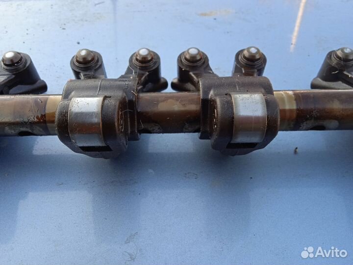 Рокера на выпуск Mitsubishi lancer 9