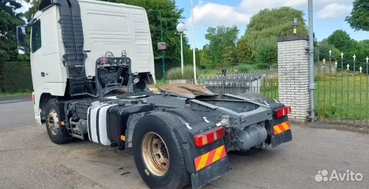 Pазбираем грузовик Volvo FH 2001-2005