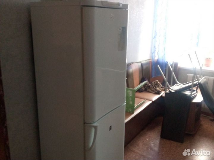 Холодильник бу