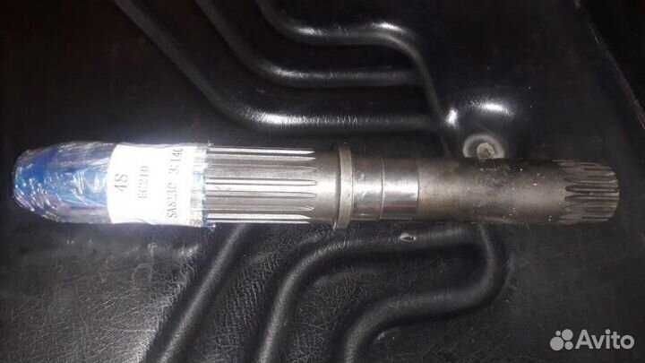 Вал гидромотора Volvo EC210