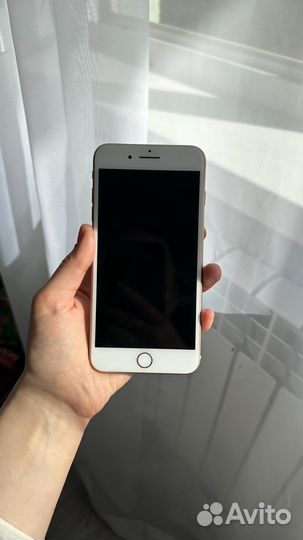iPhone 8 Plus, 64 ГБ
