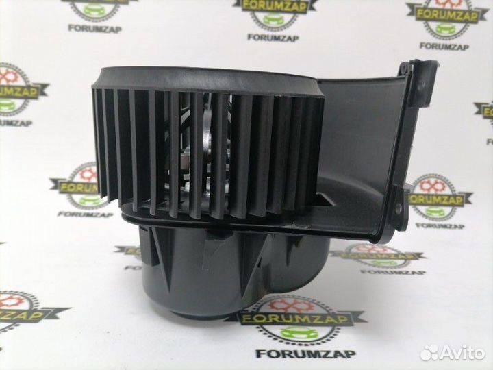 Мотор печки Volkswagen Transporter T5 1.9-3.5