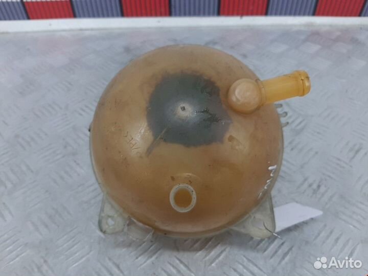 Бачок расширительный Volkswagen Golf 3 2000