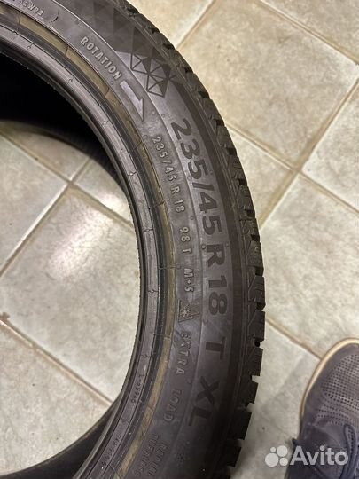 Continental ContiVikingContact 7 235/45 R18 T