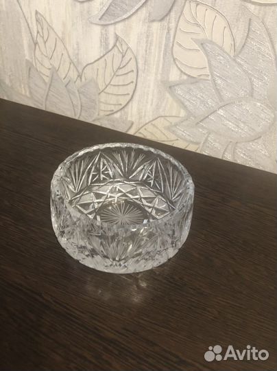 Хрустальная ваза