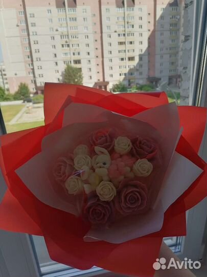 Съедобные букеты. Цветы и клубника в шоколаде