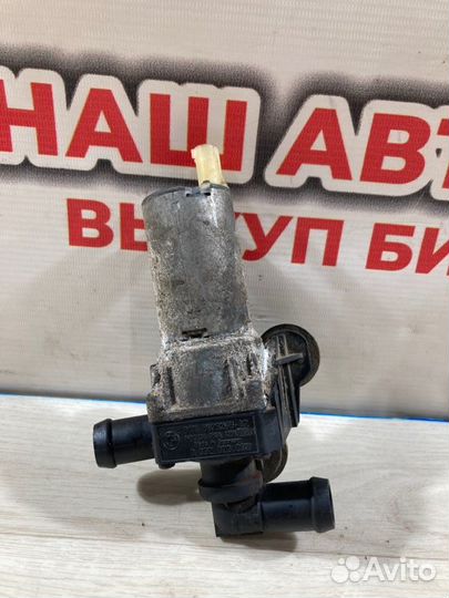 Помпа Bmw 1 хэтчбек 2008