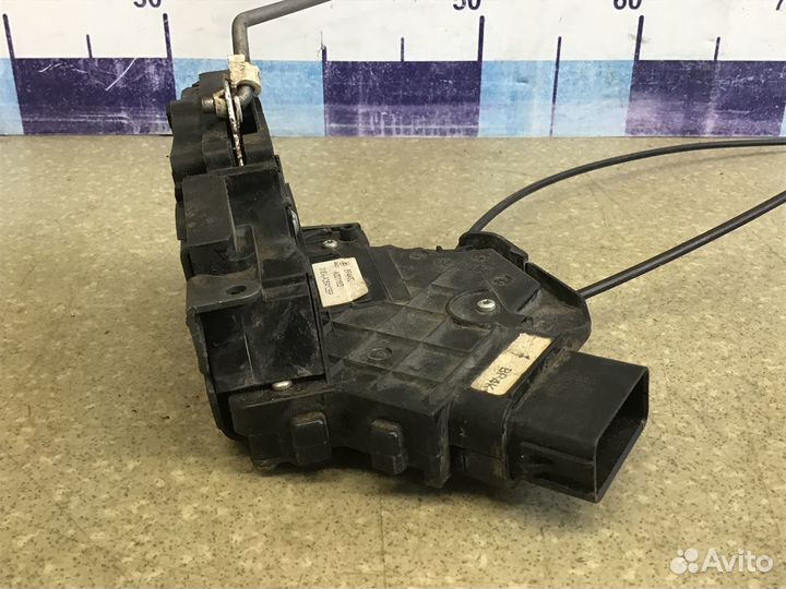 Замок двери задней правой Mazda 3 (BK) 2002-2009