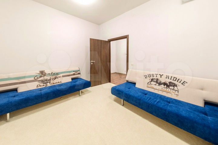 3-к. квартира, 91 м², 1/4 эт.