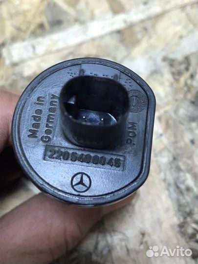 Датчик уровня бачка стеклоочистителя Mercedes-Benz