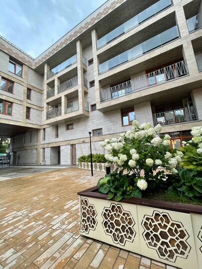 Аукцион: своб. планировка, 179 м², 4/5 эт.