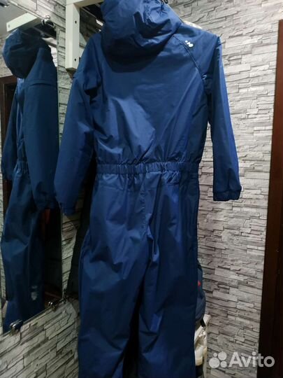 Горнолыжный комбинезон