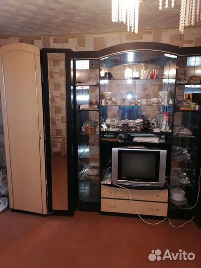 Стенка в гостиную бу