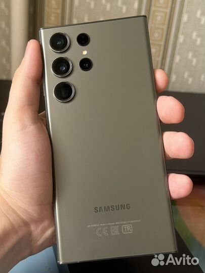 Samsung Galaxy S23 Ultra, 12/256 ГБ