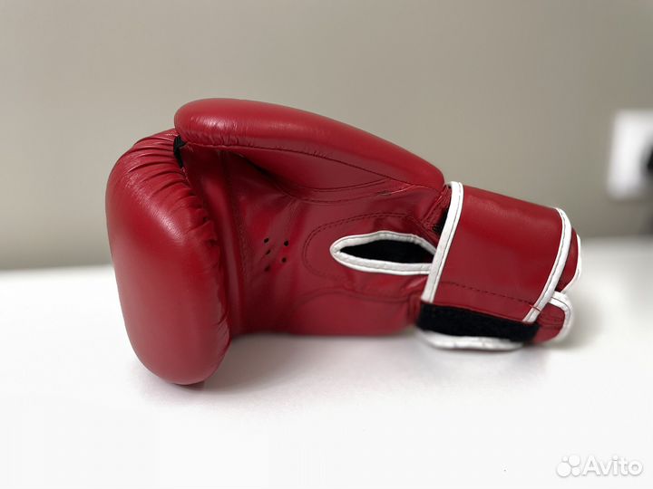 Боксерские перчатки Green Hill 10 oz