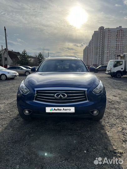 Infiniti QX70 3.7 AT, 2013, 135 000 км