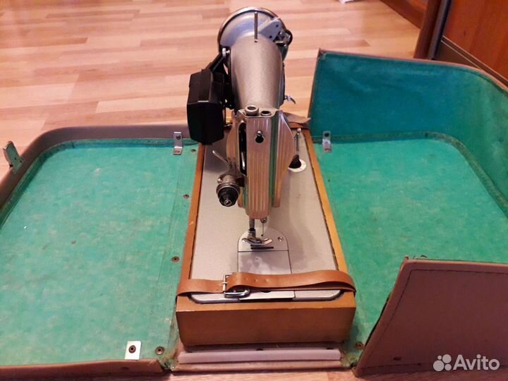 Швейная машинка подольск 2м-33