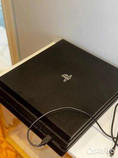 Sony playstation 4 pro 1tb