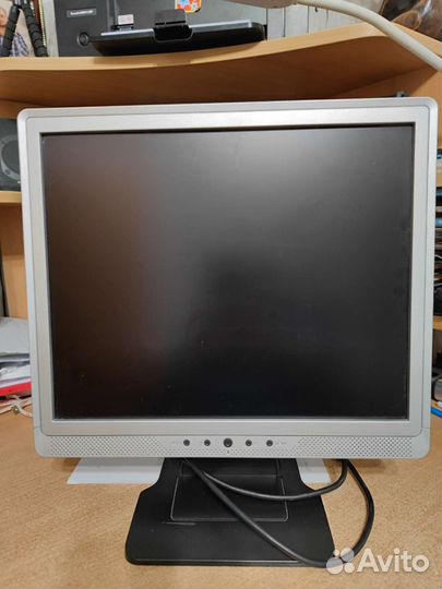 Мониторы ЖК бу 19