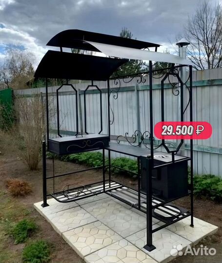 Мангал с крышей и печью