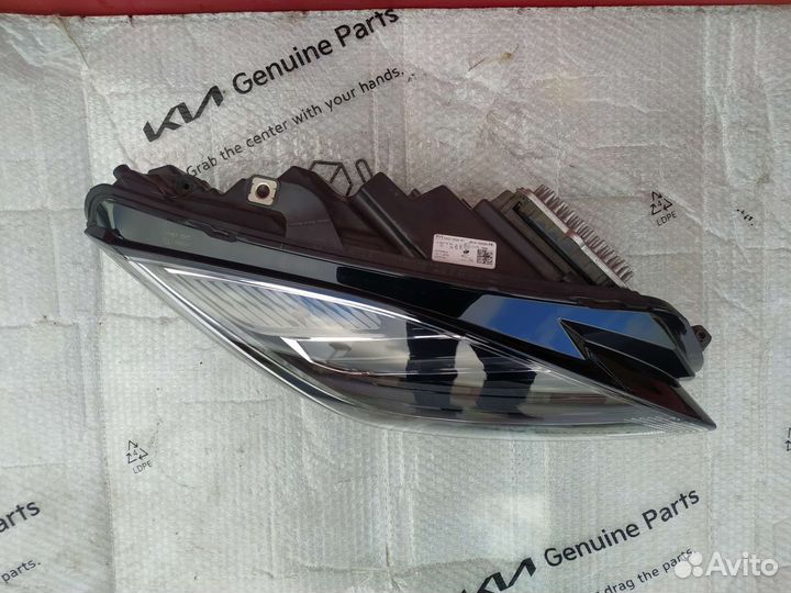 Фара правая светодиодная Jaguar E Pace Оригинал