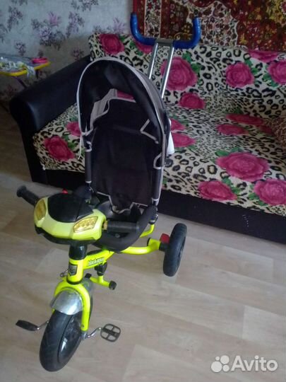 Детский трехколесный велосипед бу