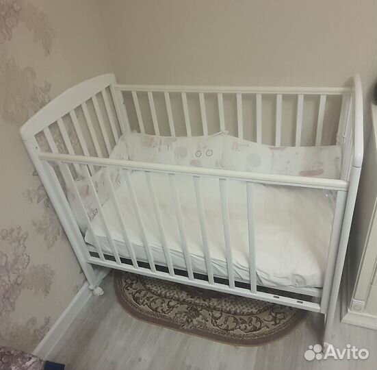 Детская кроватка