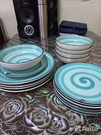 Столовый сервиз новый