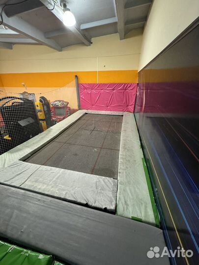 Батут,лабиринт,карусель и многое другое