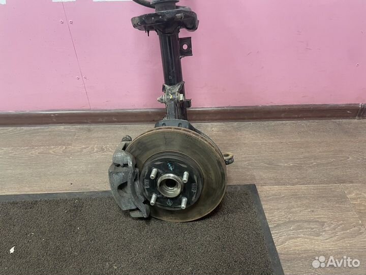 Стойка в сборе оригинал левая Солярис2 2017-2020